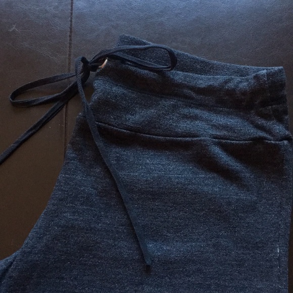 Splendid Always Active Charcoal Gray Sweatpants - Picture 3 of 6
